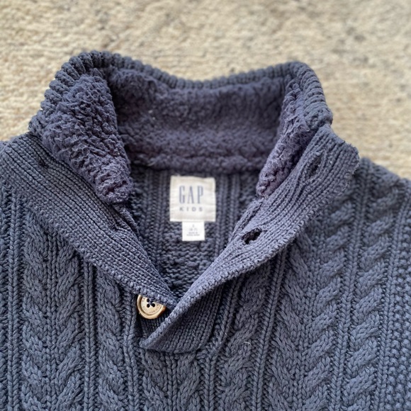 Gap Sweaters - Picture 3 of 10
